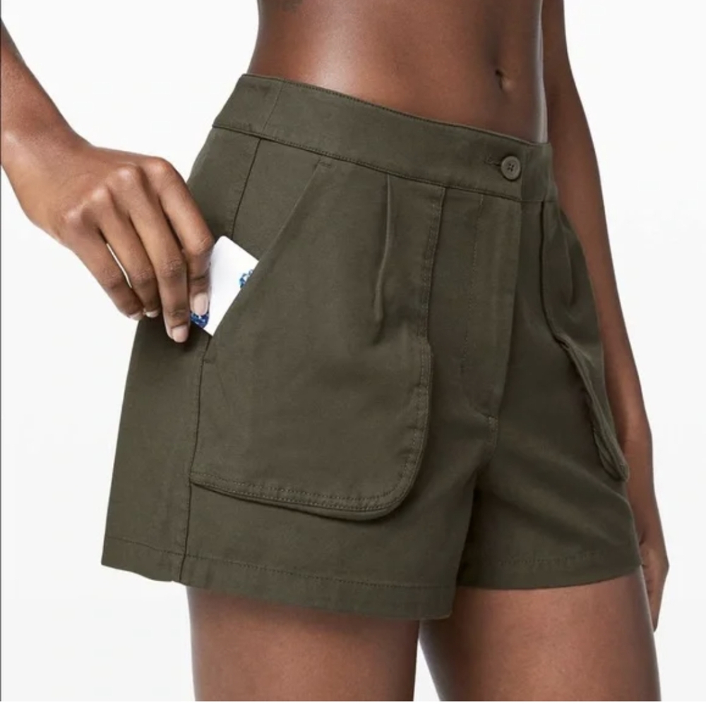 Lululemon shorts, size 6